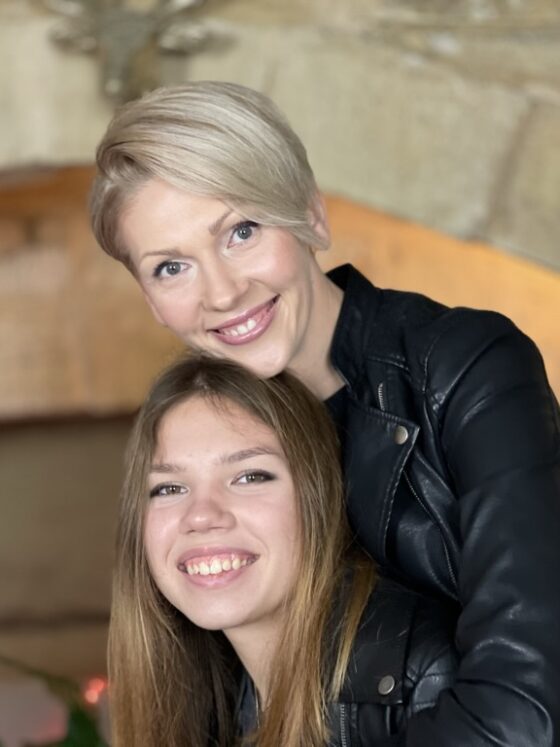 Raising a Daughter as a Single Mom: Building Confidence and Navigating Family Dynamics