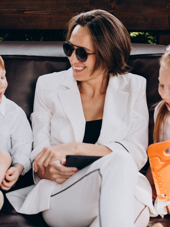 How a Single Working Mom Can Raise Kids, Pursue Career, and Thrive