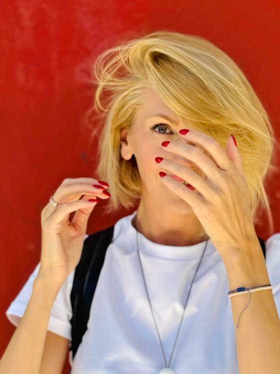 Strong Woman Syndrome: The Real Reason Women Struggle to Ask for Help