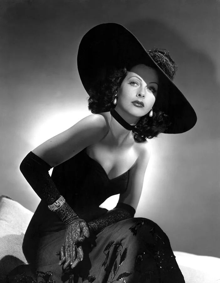 The Greatest Women in History: Hedy Lamarr, Hollywood Star, Inventor, and Mother of Wi-Fi